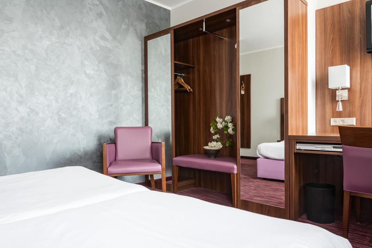 Akzent Hotel Laupheimer Hof Exteriör bild
