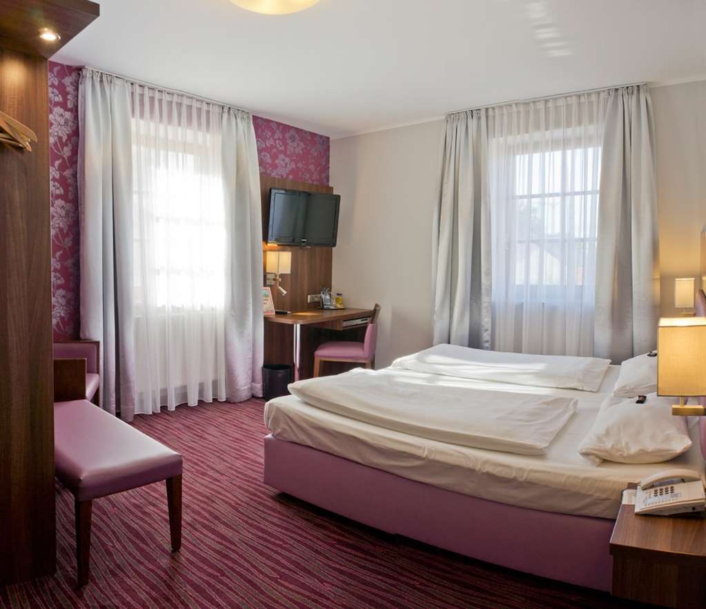 Akzent Hotel Laupheimer Hof Exteriör bild