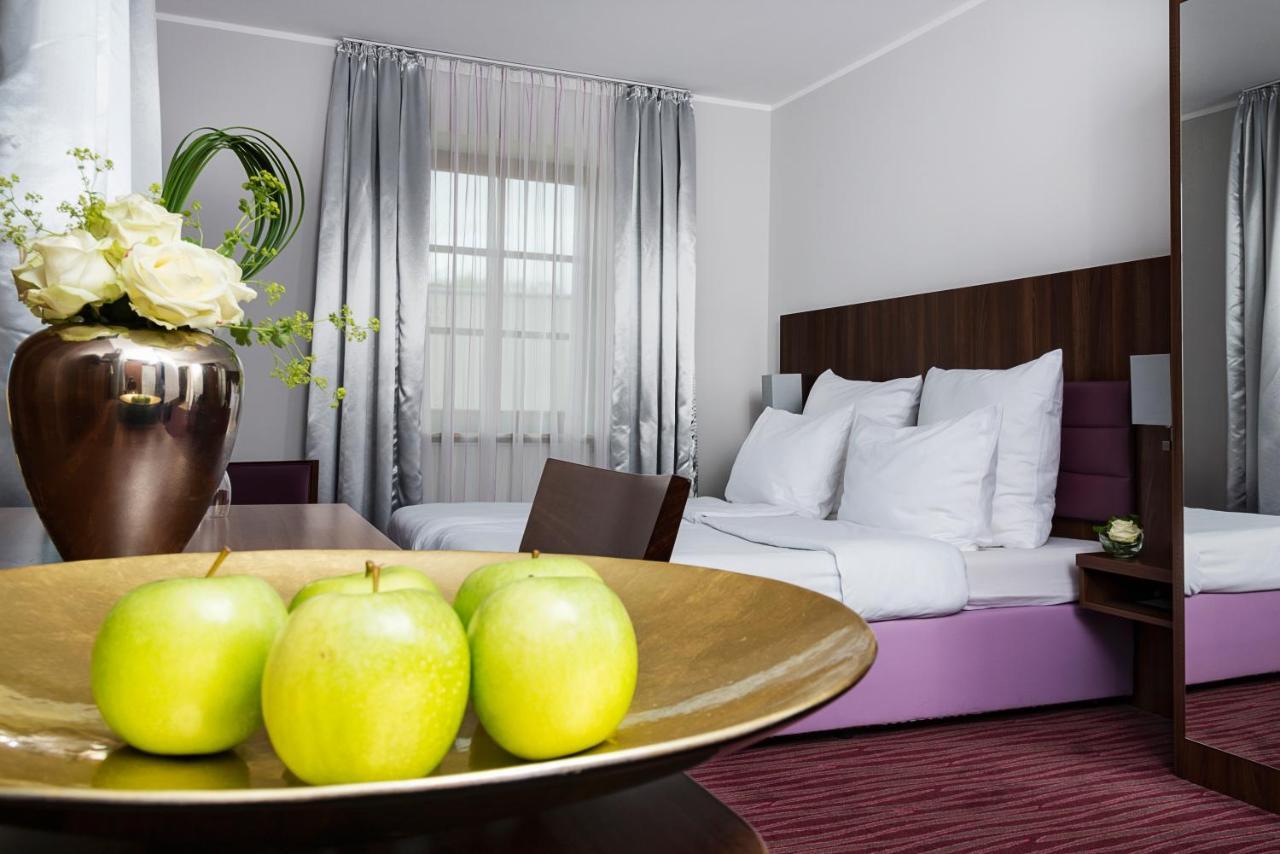 Akzent Hotel Laupheimer Hof Exteriör bild