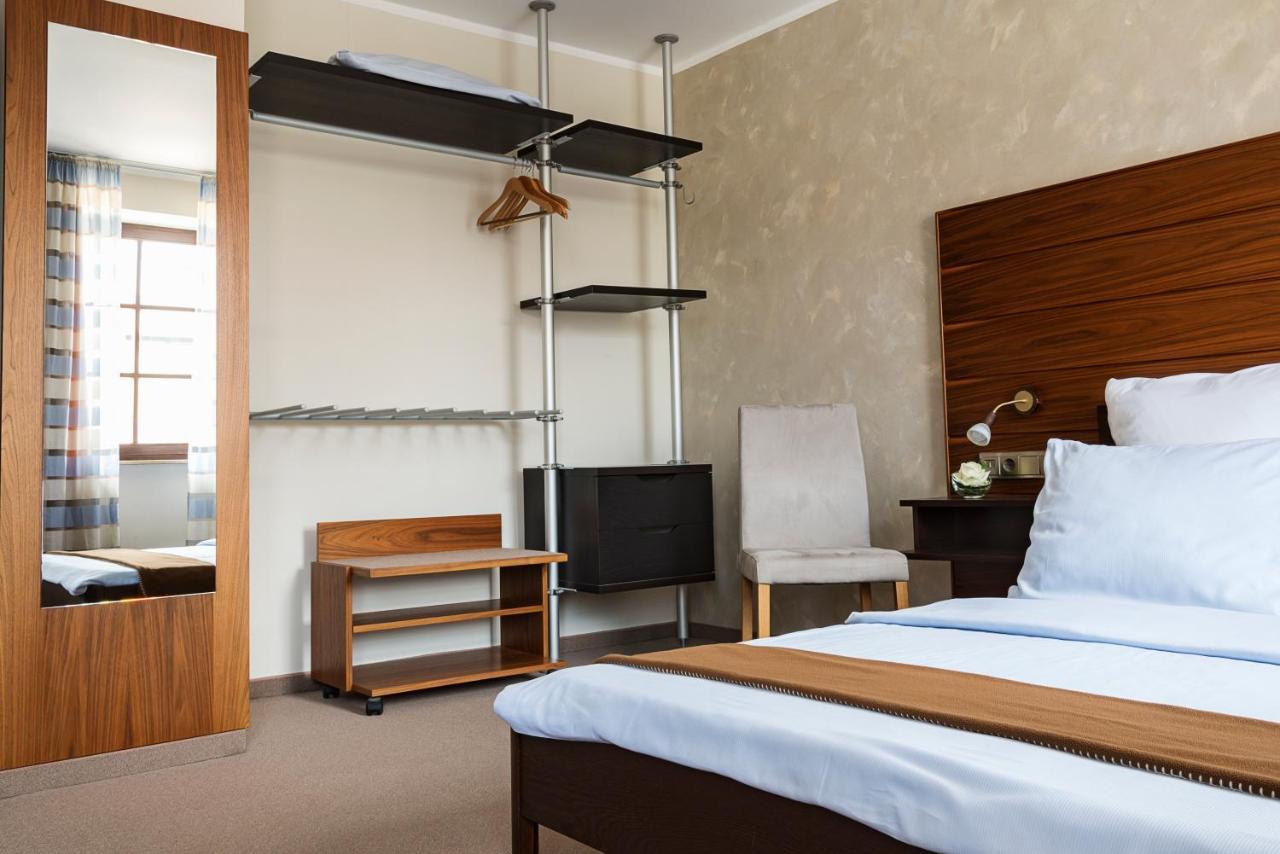 Akzent Hotel Laupheimer Hof Exteriör bild