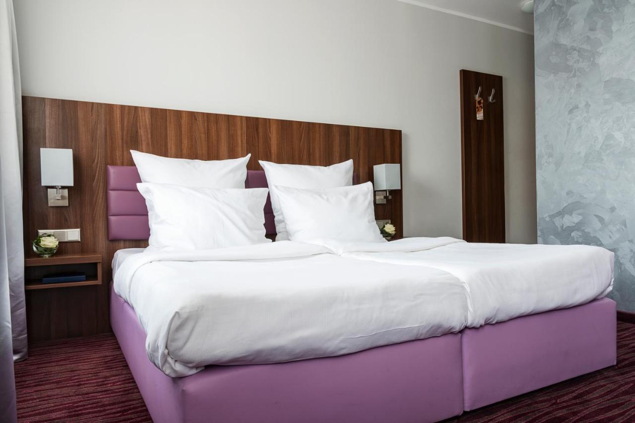 Akzent Hotel Laupheimer Hof Exteriör bild